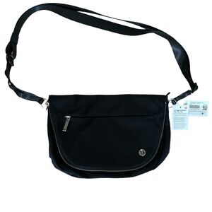 Lululemon All Night Festival Bag black